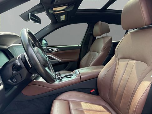 Used 2020 BMW X6 M50i AWD/4WD image 9