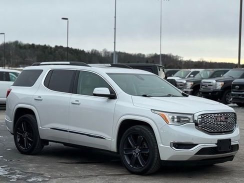 Used 2017 GMC Acadia Denali w/ Technology Package image 39
