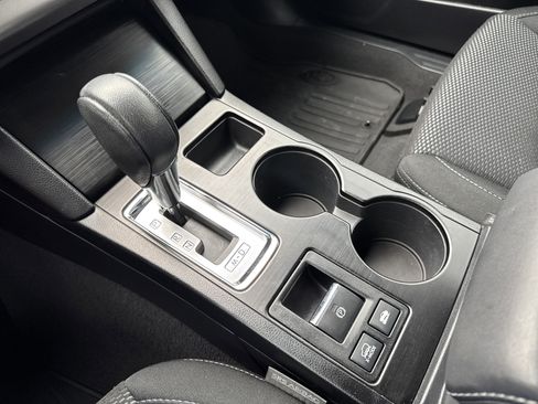 Used 2016 Subaru Outback 2.5i Premium image 20