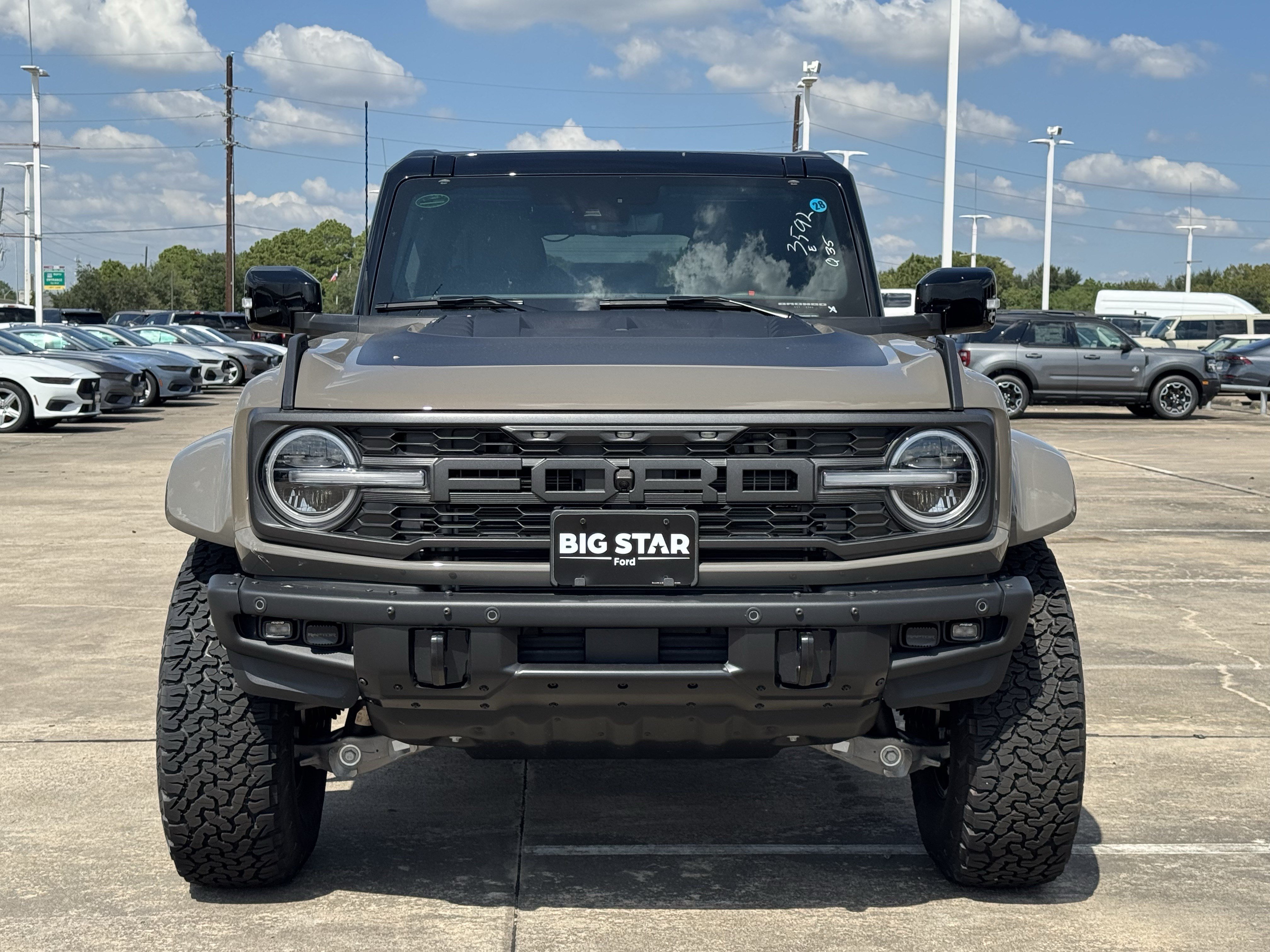 New 2026 Ford Bronco Raptor AWD/4WD image 9