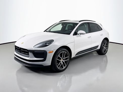 Certified 2024 Porsche Macan AWD/4WD image 1