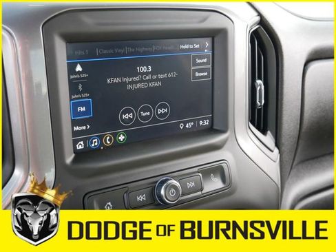 Used 2025 Chevrolet Silverado 1500 Custom image 24