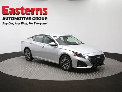 Used 2023 Nissan Altima 2.5 SV AWD/4WD image 48