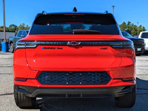 New 2026 Chevrolet Equinox EV RS image 7