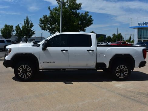 Used 2022 GMC Sierra 2500 AT4 w/ AT4 Preferred Package AWD/4WD image 9