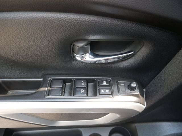 Certified 2024 Nissan Titan SV w/ SV Convenience Package AWD/4WD image 16