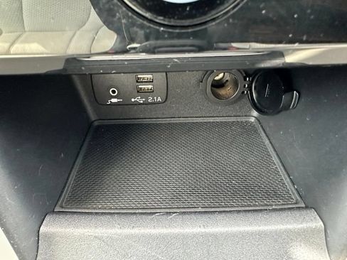 Used 2020 Subaru Forester Premium AWD/4WD image 33