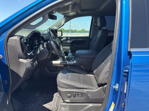 Used 2023 Chevrolet Silverado 1500 LTZ w/ Z71 Off-Road Package AWD/4WD image 2