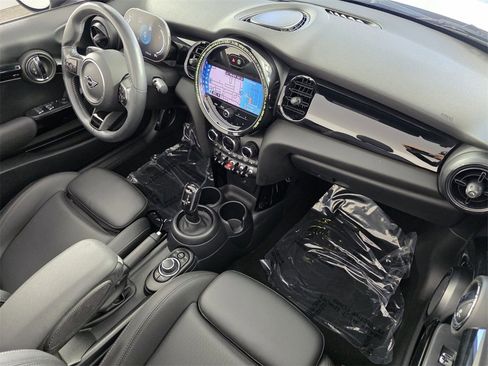 Used 2024 MINI Cooper S image 29