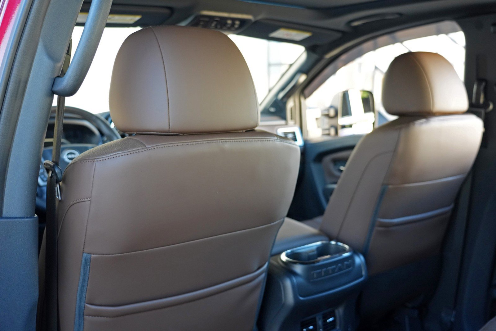 Used 2023 Nissan Titan Platinum Reserve w/ Moonroof Package AWD/4WD image 39