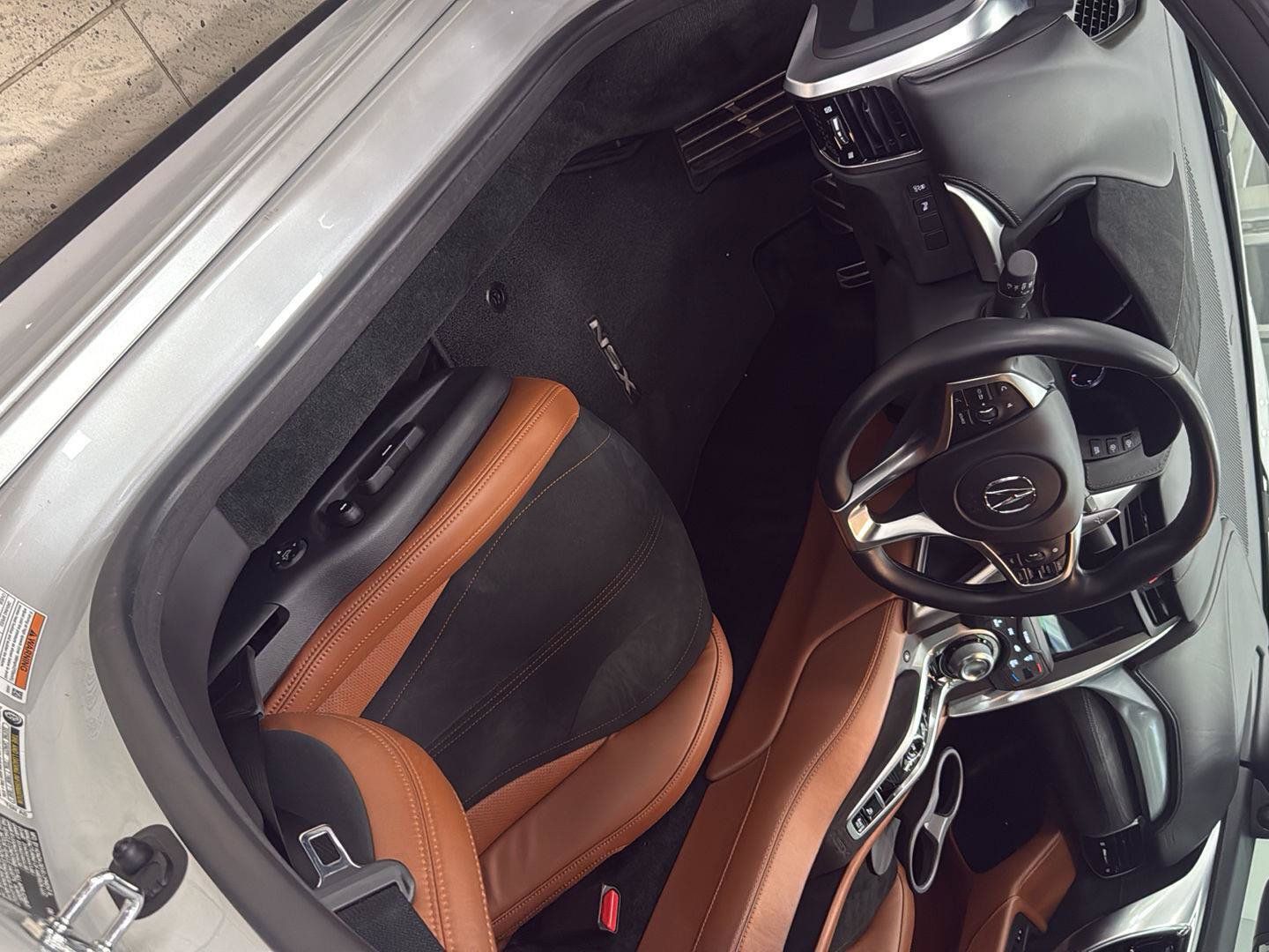 Used 2021 Acura NSX AWD/4WD image 33
