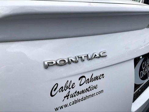 Used 2007 Pontiac Solstice Convertible w/ Premium Package RWD image 31
