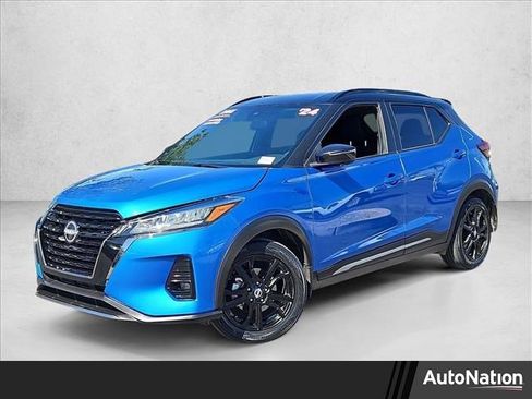Used 2024 Nissan Kicks SR image 1