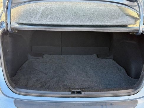Used 2021 Toyota Corolla LE w/ Carpet Mat Package (TMS) image 9