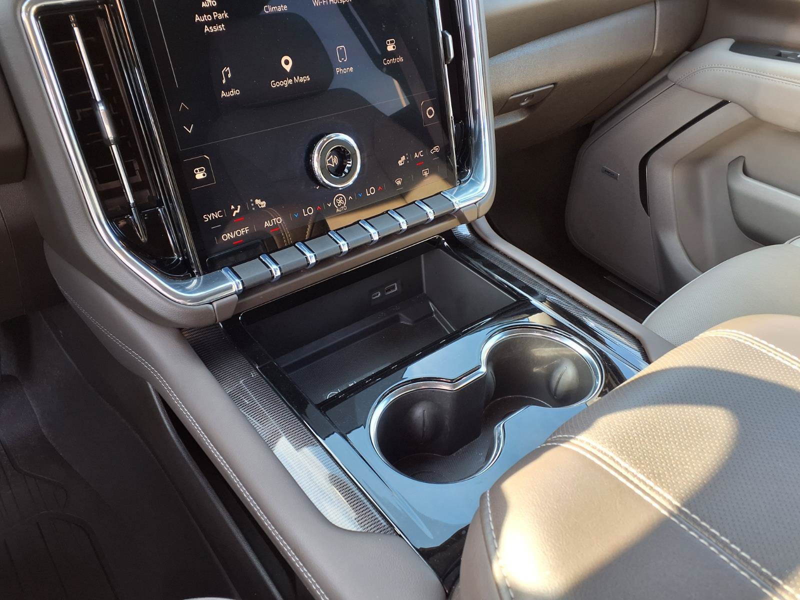 Used 2026 GMC Yukon Elevation RWD image 25