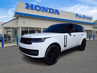 Used 2025 Land Rover Range Rover SE