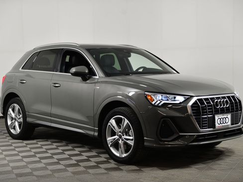 Certified 2023 Audi Q3 2.0T Premium w/ Convenience Package image 7