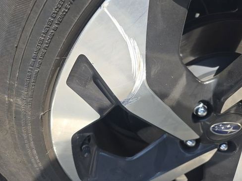 Used 2023 Subaru Forester Touring image 18