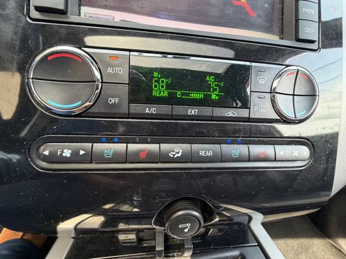 Used 2013 Ford Expedition Limited AWD/4WD image 33