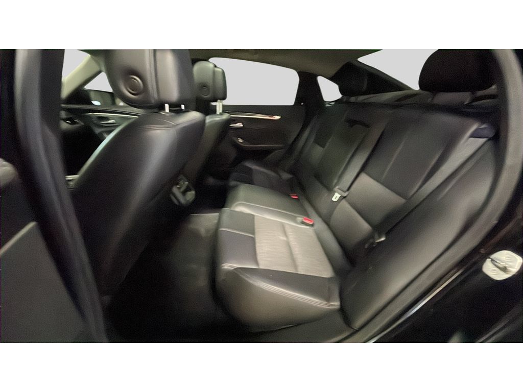 Used 2014 Chevrolet Impala LT w/ Convenience Package FWD image 16