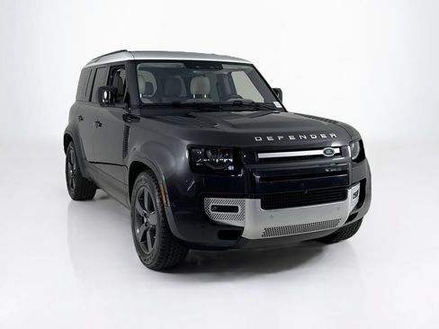 Used 2022 Land Rover Defender 110 SE AWD/4WD image 7