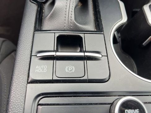 Used 2022 Kia K5 LXS image 22