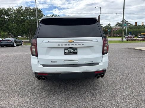 Used 2021 Chevrolet Suburban Premier w/ Premium Package RWD image 6