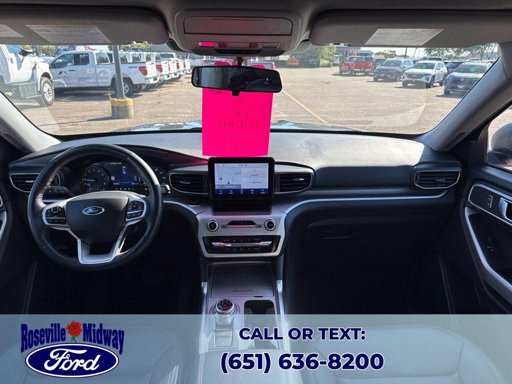 Used 2022 Ford Explorer XLT w/ Equipment Group 202A AWD/4WD image 9