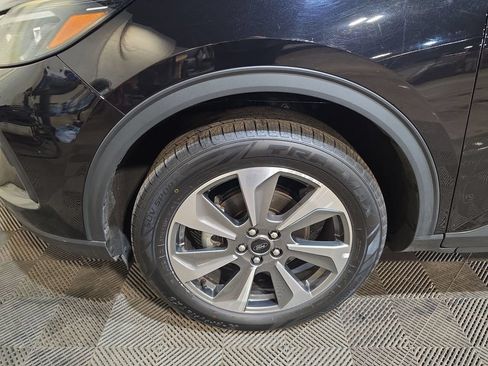 Used 2025 Ford Escape Platinum AWD/4WD image 18