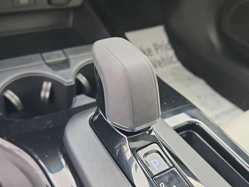 Used 2024 Toyota Prius XLE image 16