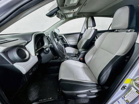 Used 2018 Toyota RAV4 XLE w/ Plus Extra Value Package AWD/4WD image 13