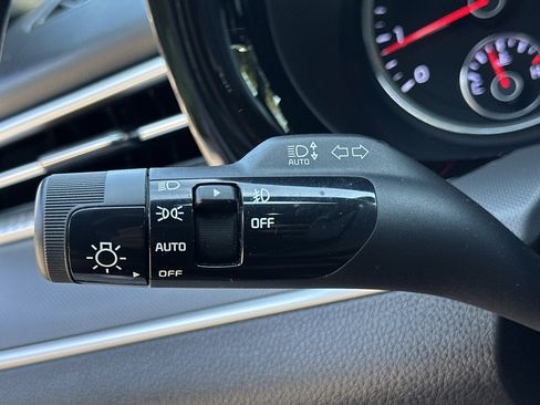Used 2022 Kia K5 GT-Line w/ GT-Line FWD Premium Package image 29