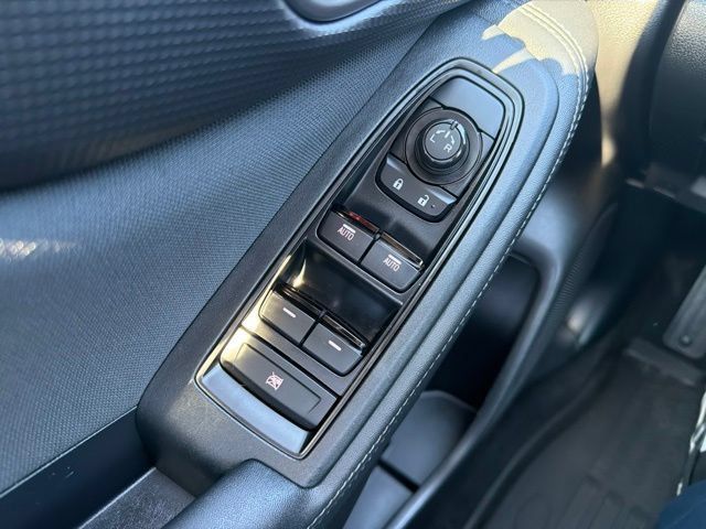 Used 2024 Subaru Forester Premium AWD/4WD image 16