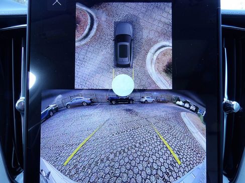 New 2026 Volvo XC60 B5 Ultra w/ Protection Package Premier image 23