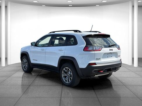 Used 2022 Jeep Cherokee Trailhawk w/ Trailer Tow Group AWD/4WD image 5
