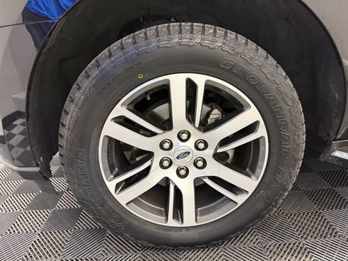 Used 2023 Ford Expedition Max Limited image 41