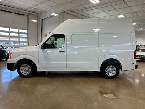 Used 2019 Nissan NV 2500 SV RWD image 5