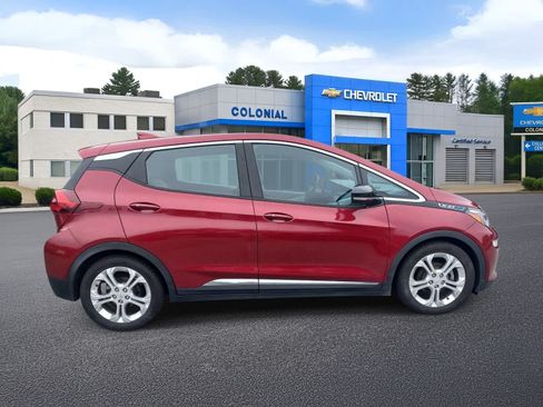 Used 2017 Chevrolet Bolt LT FWD image 3