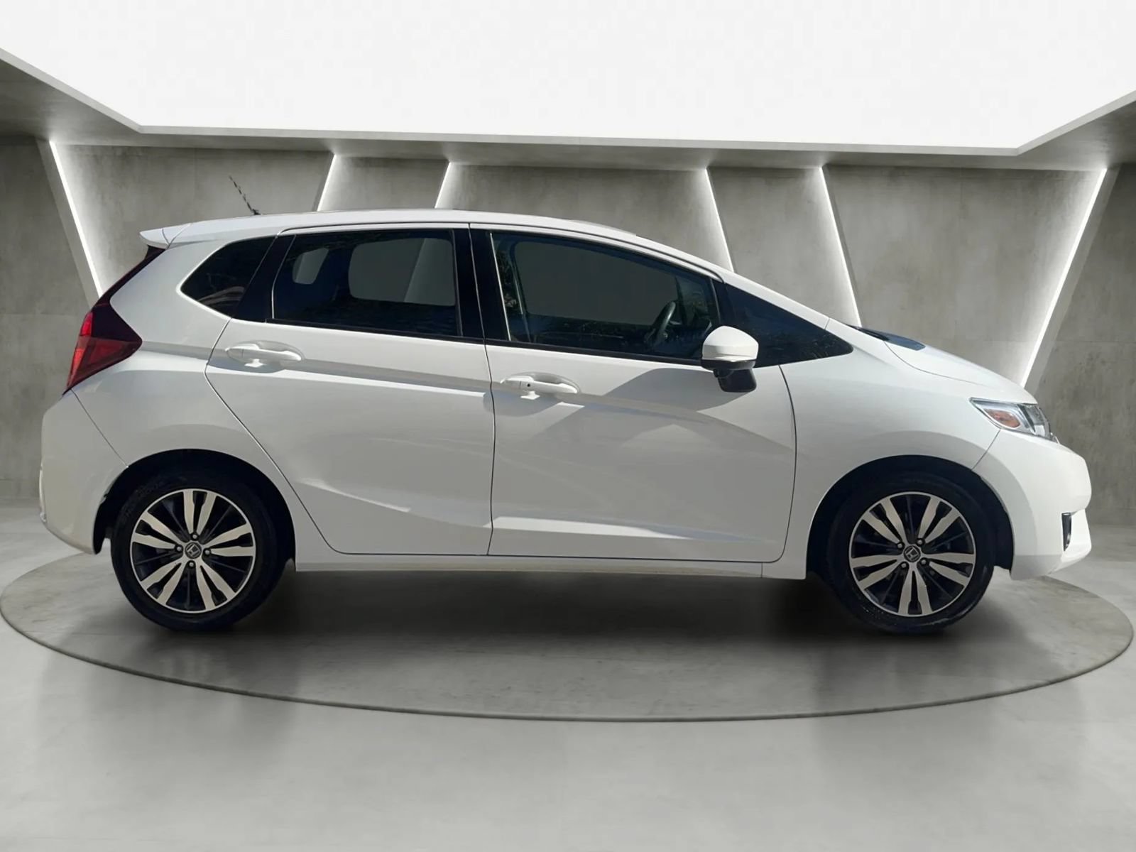 Used 2015 Honda Fit EX image 2