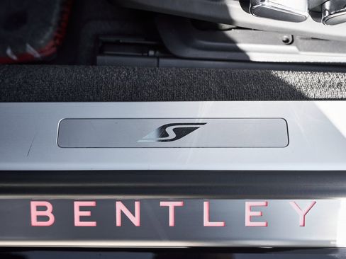 Used 2023 Bentley Continental GT S image 32