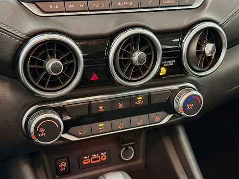 Used 2024 Nissan Sentra SV image 23