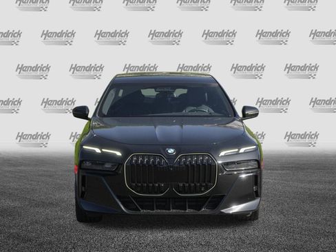 Certified 2024 BMW 740i RWD image 3