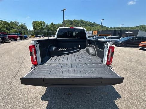 Used 2024 Ford F250 Lariat w/ Lariat Ultimate Package AWD/4WD image 15