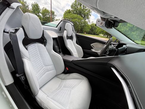 Used 2023 Chevrolet Corvette Stingray Premium Conv w/ 3LT RWD image 48