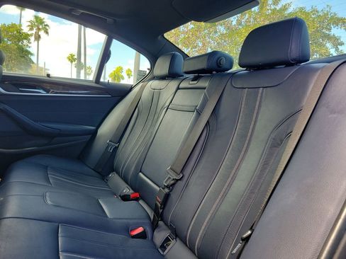 Used 2019 BMW 540i w/ Executive Package image 13