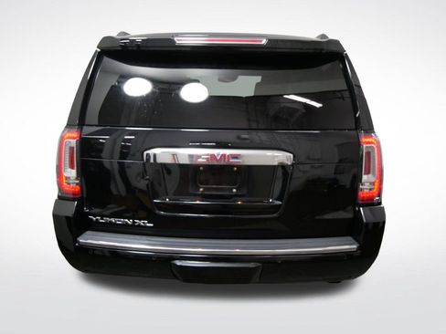 Used 2019 GMC Yukon XL Denali w/ Denali Ultimate Package AWD/4WD image 4