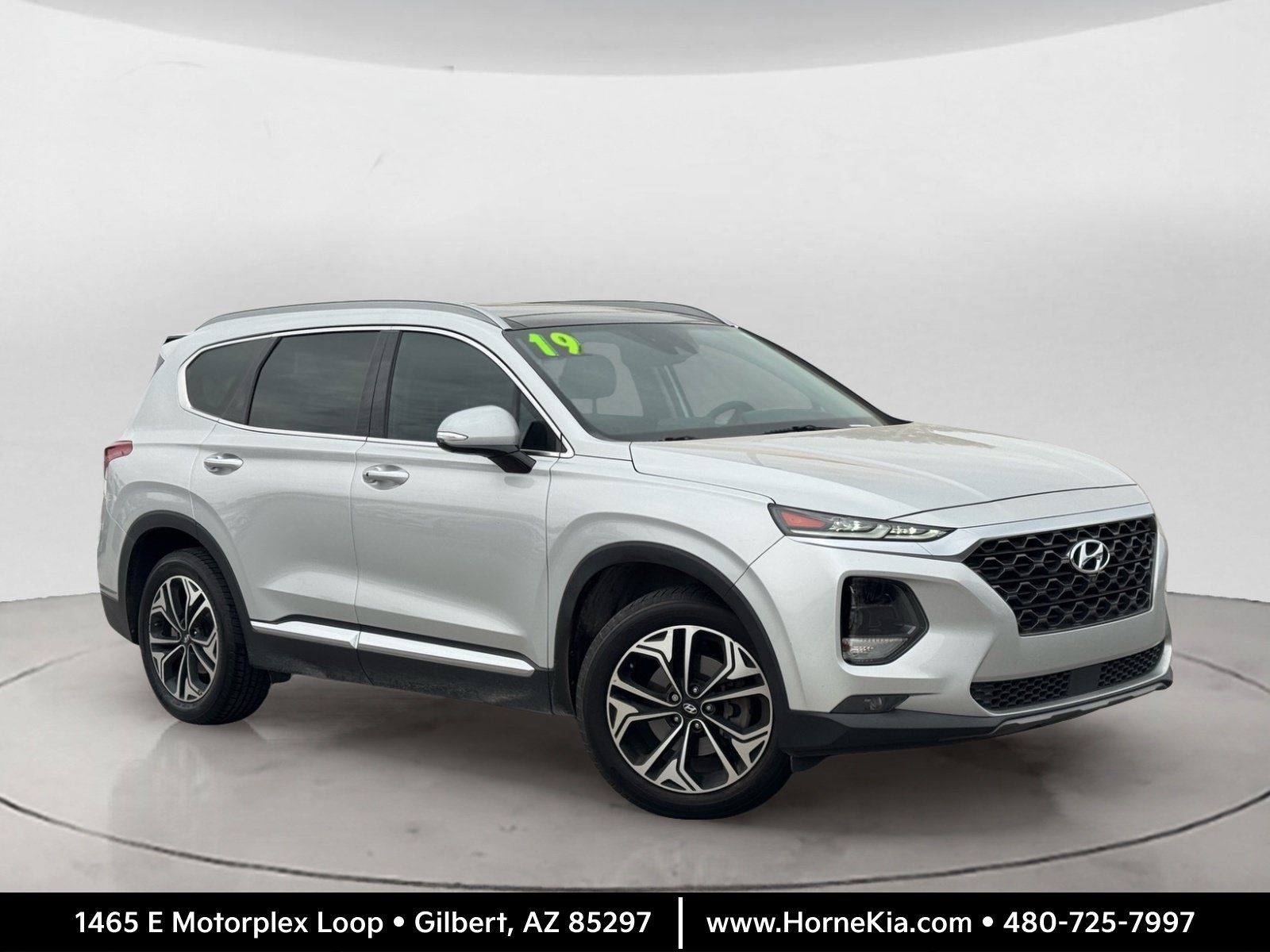 Used 2019 Hyundai Santa Fe FWD w/ Cargo Package image 1