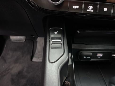 Certified 2024 Kia Telluride S w/ S Sunroof Package image 16