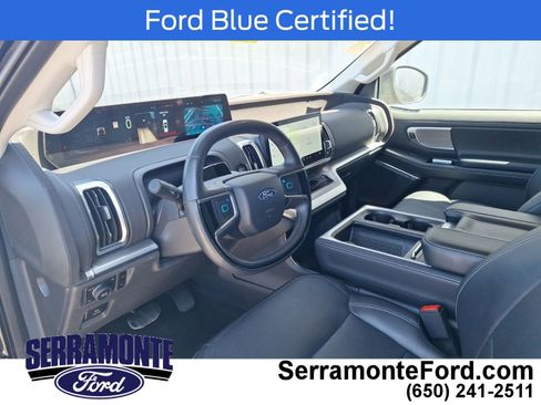 Used 2025 Ford Expedition Max Platinum AWD/4WD image 8