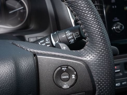 Certified 2025 Honda Passport EX-L image 34